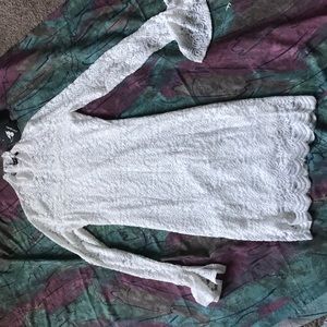 Women’s petite lace dress size M